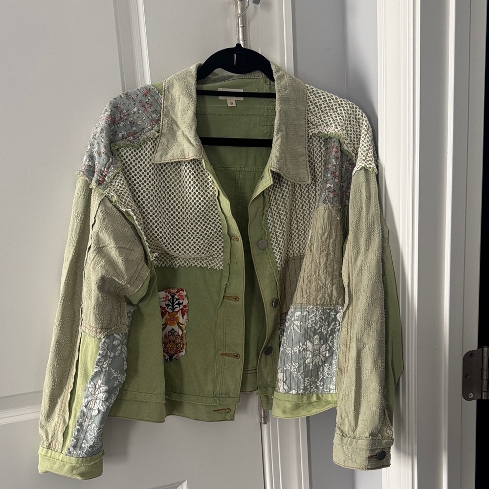 NWOT POL Patchwork Jean Jacket in Green and Gray